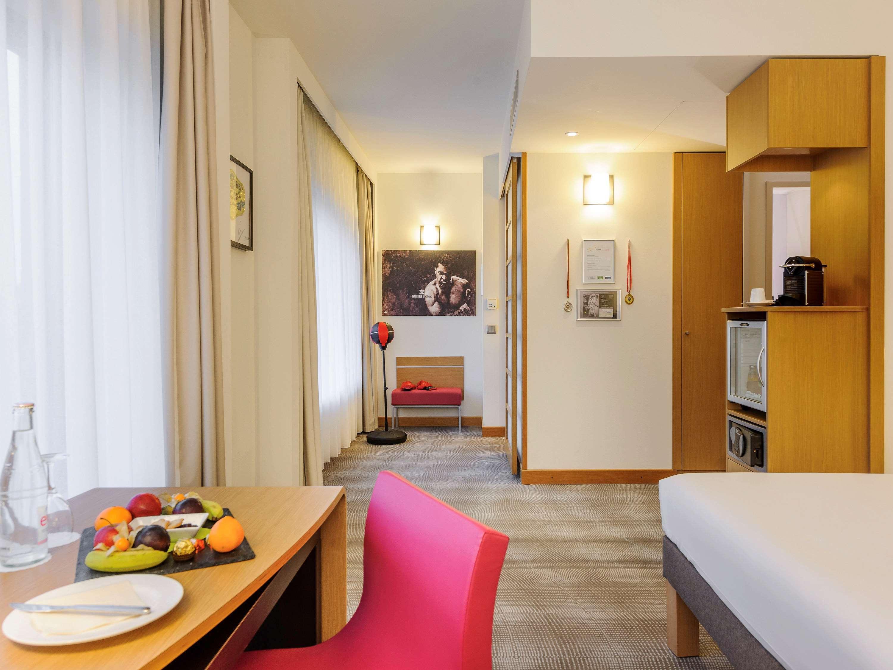 Novotel Berlin Am Tiergarten Екстер'єр фото